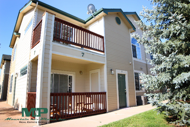 property at 3002 W Elizabeth St