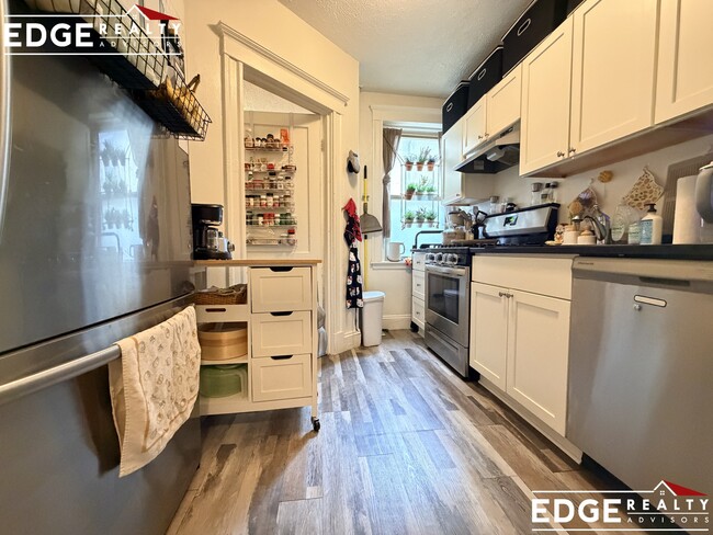 property at 253 Kelton St