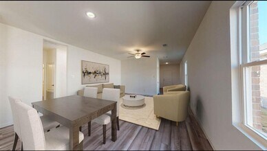 614 Edge Lake Ct in Montgomery, TX - Building Photo - Building Photo