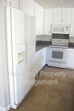 450 W Vermont Ave in Escondido, CA - Building Photo - Building Photo