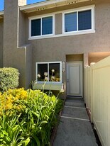 13784 Sycamore Tree Ln in Poway, CA - Building Photo