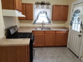 327 Wayne St in Baden, PA - Building Photo - Building Photo