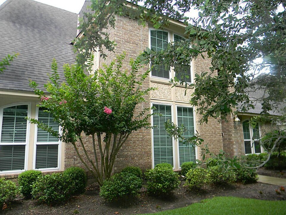 2502 Stephens Grant Dr in Sugar Land, TX - Building Photo