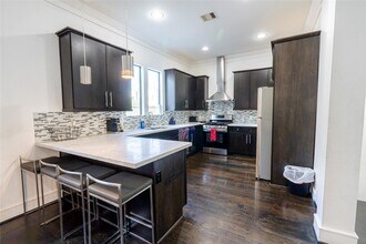 1205 Summer St in Houston, TX - Foto de edificio - Building Photo