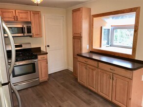 309 Clubhouse Ct in Coram, NY - Building Photo - Building Photo