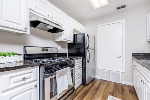 Avery at TownCentre in Brentwood, CA - Building Photo