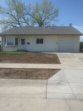 517 E Waterloo St in Rapid City, SD - Foto de edificio - Building Photo