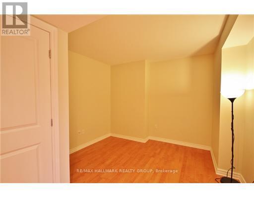 314-314 Central Park Dr in Ottawa, ON - Building Photo - Building Photo