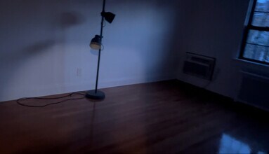 6407 Exeter St in Queens, NY - Building Photo - Building Photo