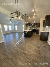 2372 Anne Ln in Blanchard, OK - Foto de edificio - Building Photo