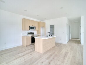 330 4th St in Roseville, CA - Building Photo - Building Photo