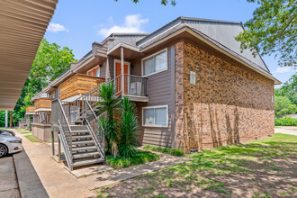 Bayou Oaks in Alexandria, LA - Foto de edificio - Building Photo