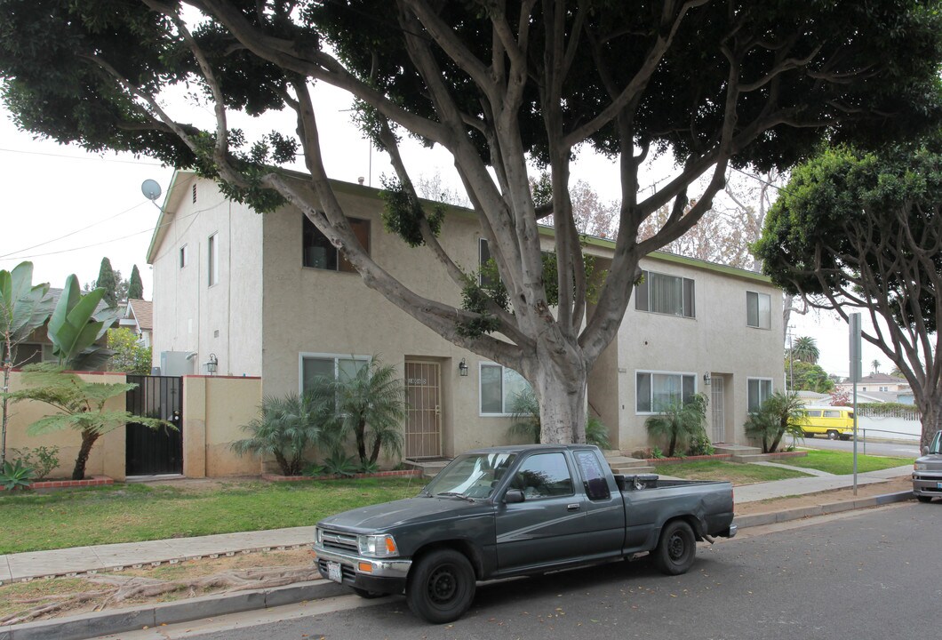 1806 Michigan Ave in Santa Monica, CA - Building Photo