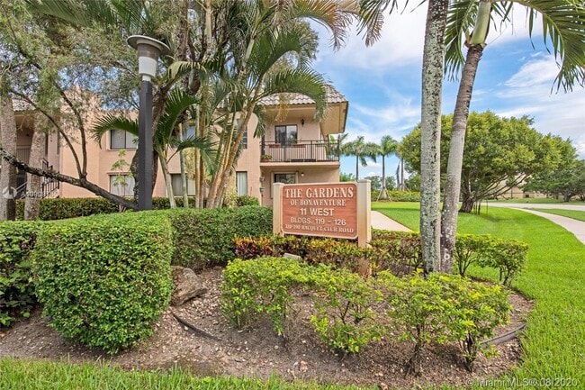320 Racquet Club Rd, Unit 204 in Weston, FL - Building Photo - Building Photo