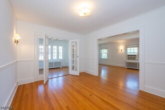 200 Valley Rd in Montclair, NJ - Building Photo - Building Photo