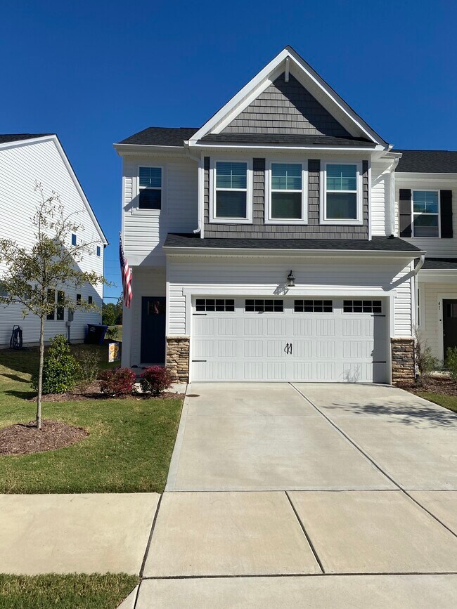 35 Village Edge Dr in Lillington, NC - Building Photo - Building Photo