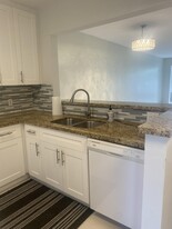2860 SW 22nd Ave in Delray Beach, FL - Building Photo