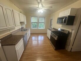 29 Fairfield St, Unit 3 in Cambridge, MA - Building Photo