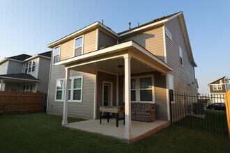 2911 Tavern Dr, Unit A in Pflugerville, TX - Foto de edificio - Building Photo