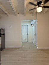 630 SW 62nd Ct in Miami, FL - Building Photo - Building Photo