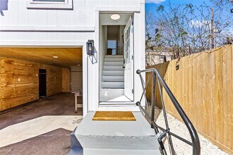 3624 Avenue S 1/2 in Galveston, TX - Building Photo - Building Photo