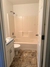 9709 11th Ave Ct E, Unit 9711 in Tacoma, WA - Building Photo - Building Photo