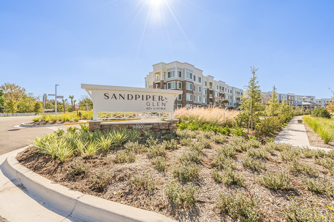 Sandpiper Glen 62+ Apartments in Orlando, FL - Building Photo