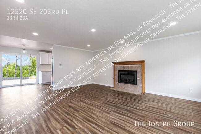 12520 SE 203 Pl in Kent, WA - Building Photo - Building Photo