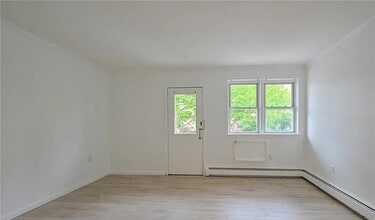 2362 E 13th St in Brooklyn, NY - Building Photo - Building Photo