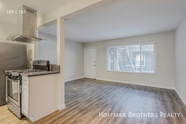 1495 N Peterson Ave in Long Beach, CA - Building Photo - Building Photo