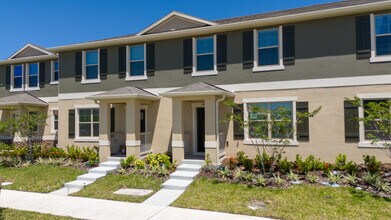 1687 Badger Crk Rd in Kissimmee, FL - Building Photo - Building Photo