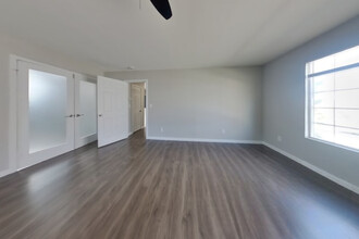 1744 Minter Way in Lancaster, CA - Building Photo - Building Photo