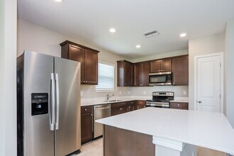913 Coastal Hammock Ave in Ruskin, FL - Building Photo - Building Photo