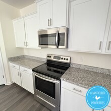 3318 Slippery Elm Dr in Raleigh, NC - Building Photo - Building Photo