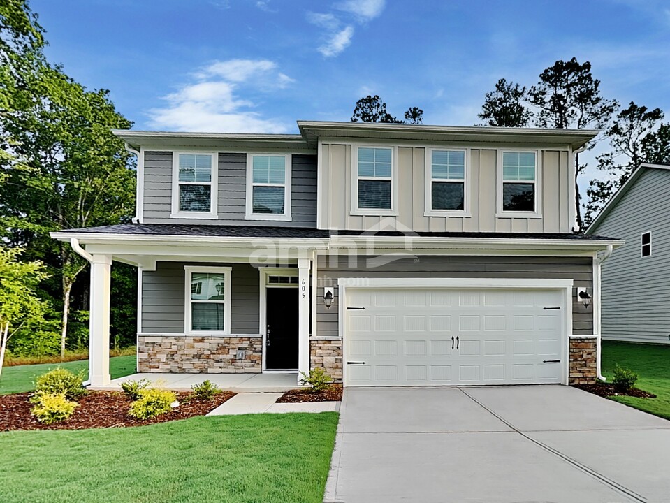 605 Rivermist Dr in Belmont, NC - Building Photo