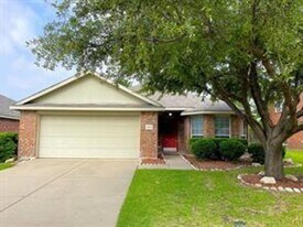 2012 Clinton Dr in McKinney, TX - Building Photo