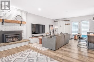 155 Napier St in Barrie, ON - Building Photo - Building Photo