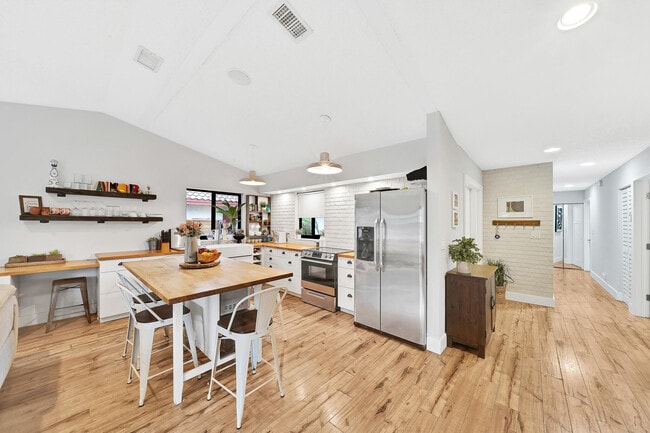 21588 Magdalena Terrace in Boca Raton, FL - Building Photo - Building Photo