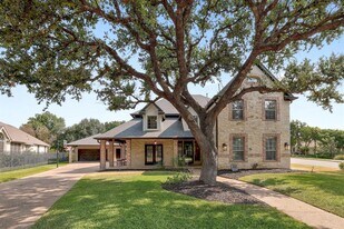 104 Hazeltine Dr in Georgetown, TX - Building Photo