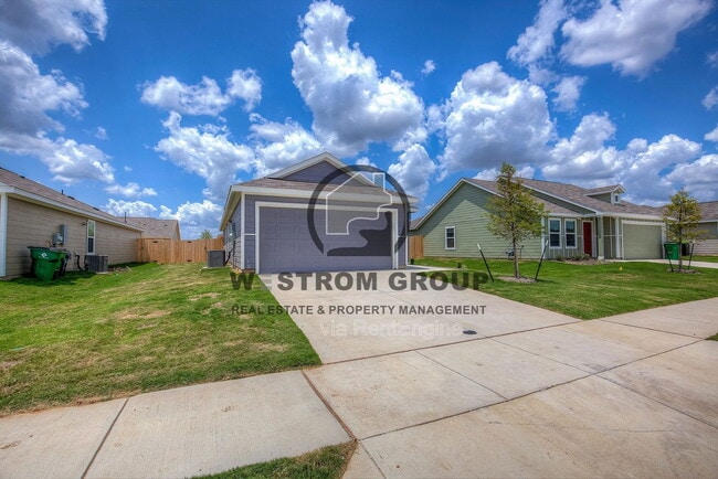 11831 Arkoma Dr in Justin, TX - Building Photo - Building Photo