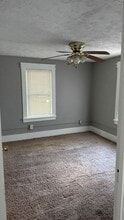 967 Fabian Way in Sharon, PA - Building Photo - Building Photo