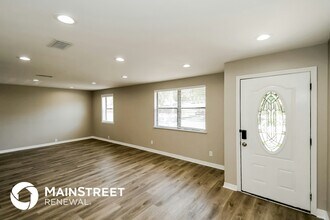 5534 Enchanted Dr in Jacksonville, FL - Foto de edificio - Building Photo