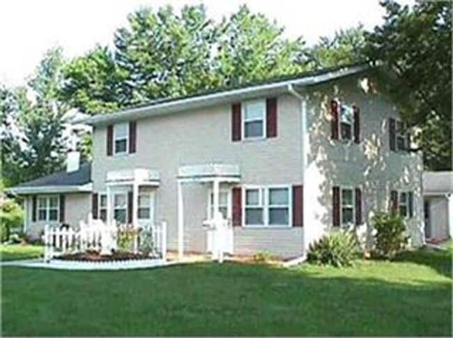 property at 611 W Madison St