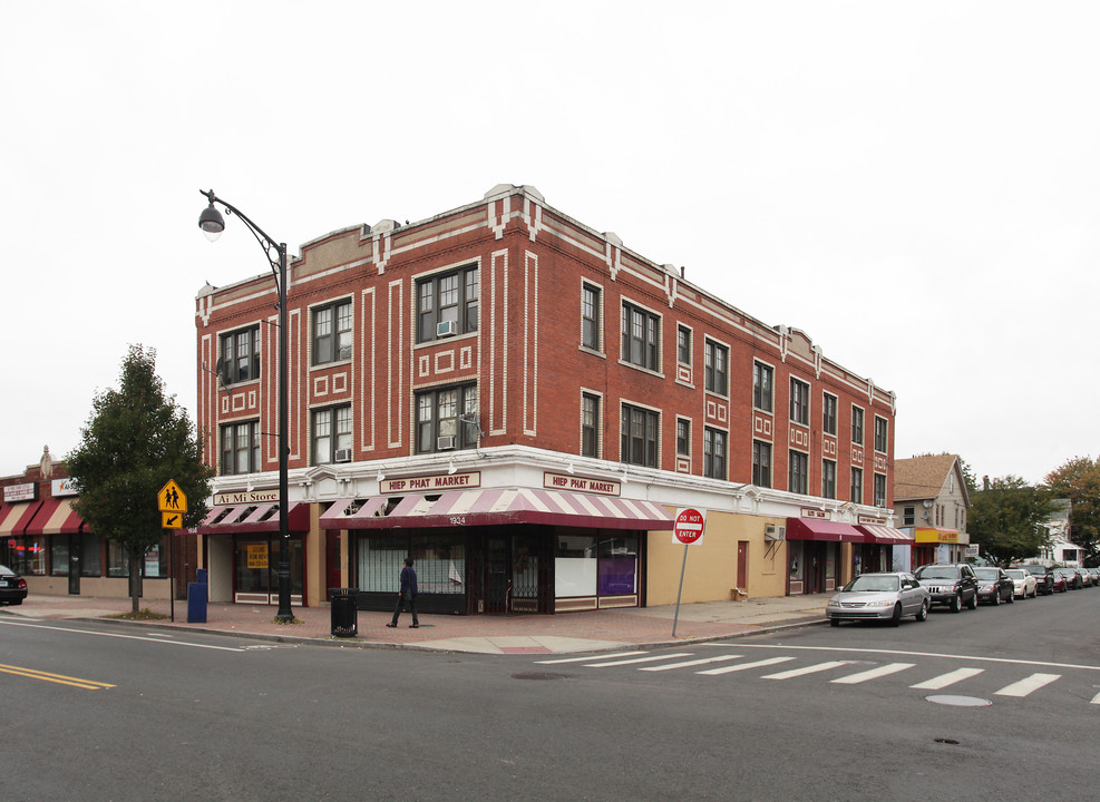 1932-1938 Park St in Hartford, CT - Building Photo