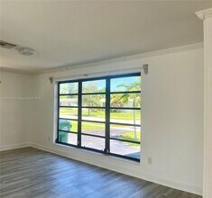 19920 SW 88th Pl in Cutler Bay, FL - Building Photo - Building Photo
