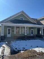 953 W Main St in Madison, IN - Building Photo