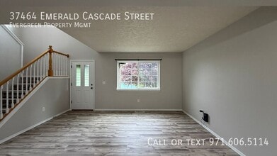 37464 Emerald Cascade St in Sandy, OR - Building Photo - Building Photo