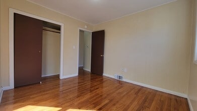 223 Fairfield St, Unit L1 in New Haven, CT - Foto de edificio - Building Photo