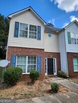 285 Brookview Dr in Riverdale, GA - Building Photo