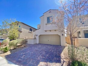 9689 Canyon Landing Ave in Las Vegas, NV - Building Photo - Building Photo